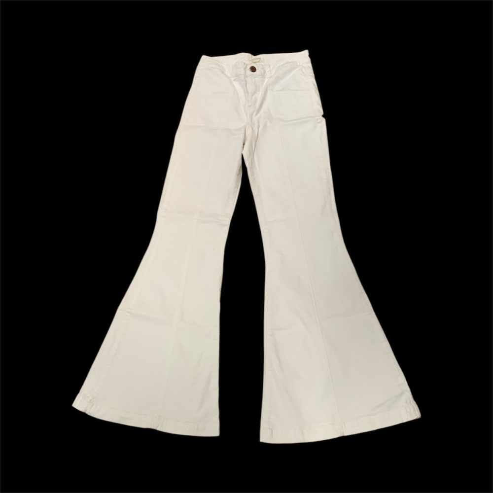 Pink Filosofy Women's White Flare Jeans Size S
